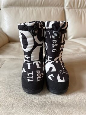 D&G Kids Black and White Logo Snow Footies